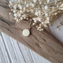 Load image into Gallery viewer, Milky Fern Simplicity Round Pendant