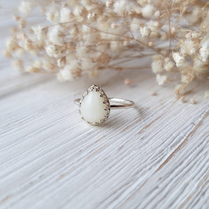 The Milky Fern Elegance Drop Ring